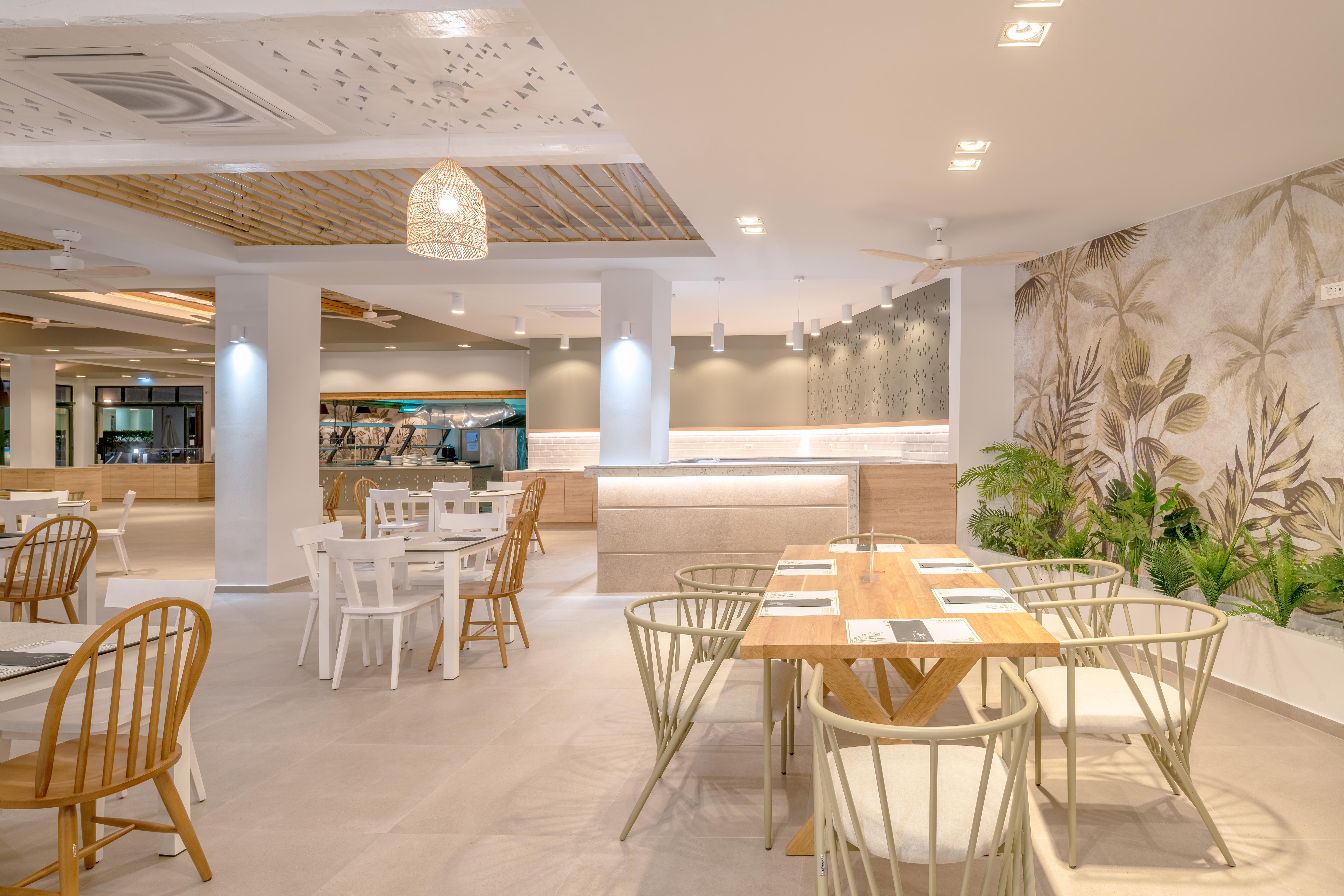 Iolida Beach By Smile Hotels Agia Marina  Exterior photo