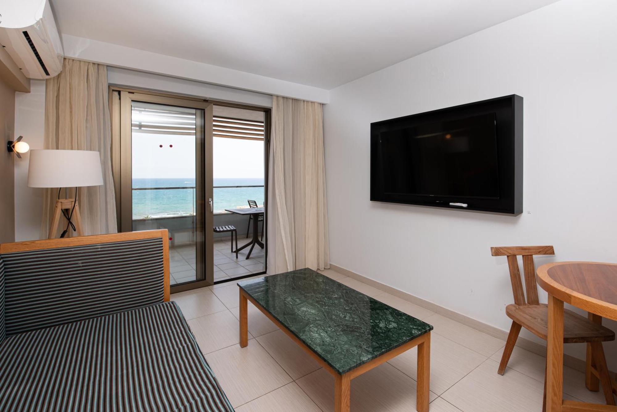 Iolida Beach By Smile Hotels Agia Marina  Room photo